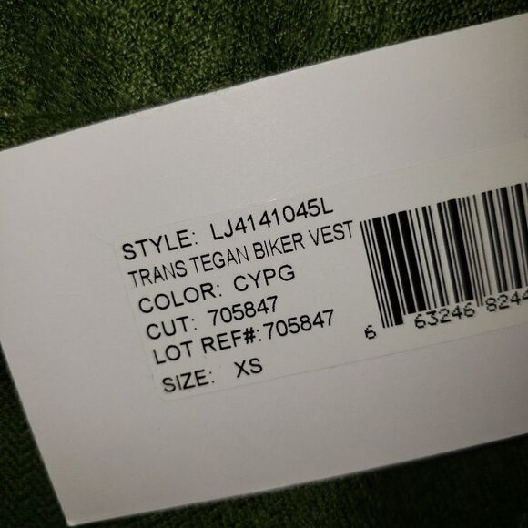 Elizabeth and James tegan linen casual vest - Picture 6 of 6